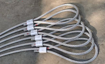 Tindakan Pencegahan untuk Mengangkat Sling dan Peralatan.